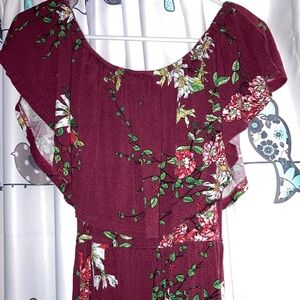 Long flowing dress with pockets flowers 🌼 small